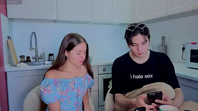 Snapshot of fcjuicy_pussy chatting on 10.03.25 fcjuicy pussy online show from 10.03.25