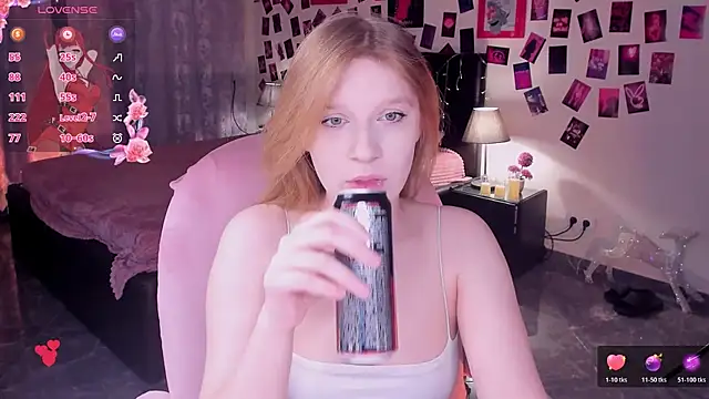 Snapshot of KarambaMoon chatting on 03.21.26 KarambaMoon online show from 03.21.26