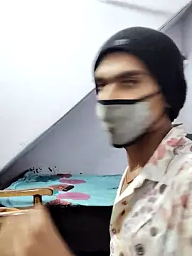 Snapshot of Habibi_big_b chatting on 12.13.24 Habibi big b online show from 12.13.24