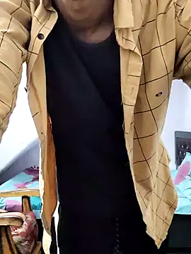 Snapshot of Habibi_big_b chatting on 12.21.24 Habibi big b online show from 12.21.24