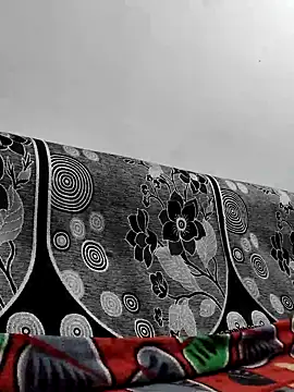 Snapshot of Habibi_big_b chatting on 02.08.25 Habibi big b online show from 02.08.25