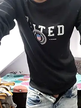 Snapshot of Habibi_big_b chatting on 03.05.25 Habibi big b online show from 03.05.25