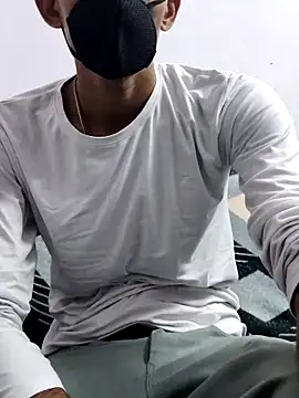 Snapshot of Habibi_big_b chatting on 03.20.25 Habibi big b online show from 03.20.25