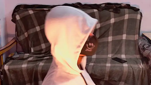 Snapshot of Habibi_big_b chatting on 10.18.25 Habibi big b online show from 10.18.25