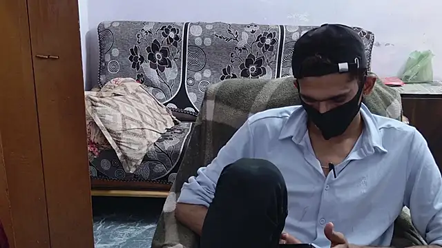 Snapshot of Habibi_big_b chatting on 05.07.26 Habibi big b online show from 05.07.26