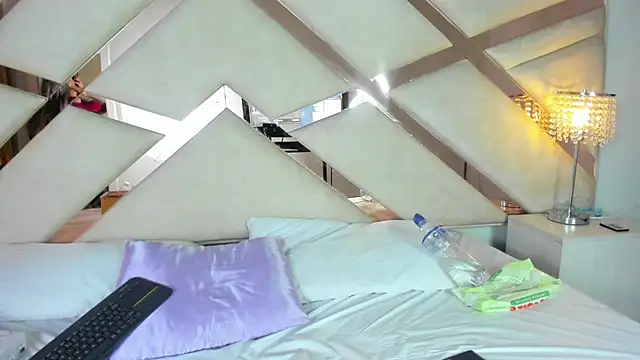 hanna  azumi online show from 01.20.25