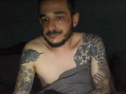 Snapshot of Kurqga chatting on 03.22.25 Kurqga online show from 03.22.25