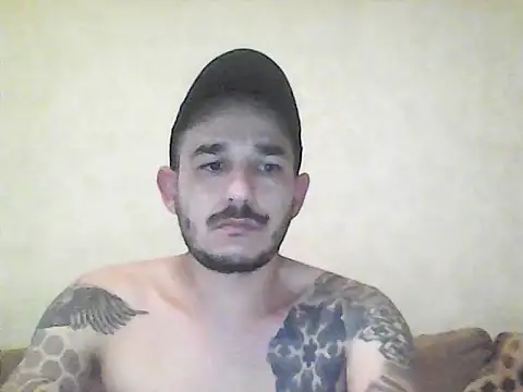 Snapshot of Kurqga chatting on 10.21.25 Kurqga online show from 10.21.25