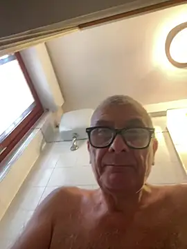 Snapshot of 4n4l1zz4m1 chatting on 01.27.25 4n4l1zz4m1 online show from 01.27.25