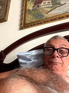 Snapshot of 4n4l1zz4m1 chatting on 11.04.25 4n4l1zz4m1 online show from 11.04.25