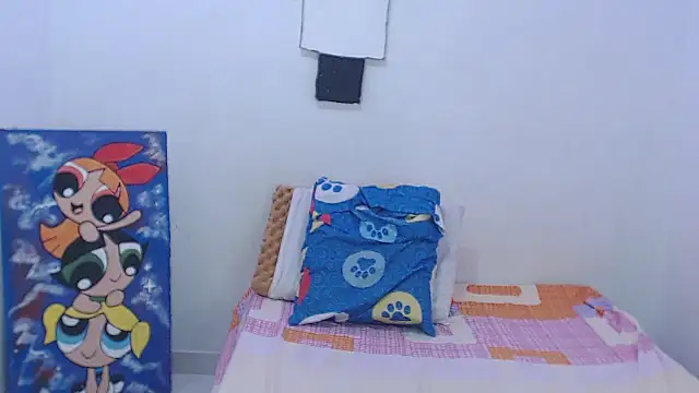 Snapshot of jhoanitahot chatting on 10.28.25 jhoanitahot online show from 10.28.25