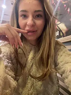 GraceCarther online show from 02.17.25