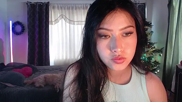 Emilyswan04 online show from 12.17.24