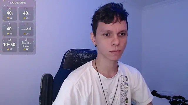 Snapshot of bryamado69 chatting on 12.16.25 bryamado69 online show from 12.16.25