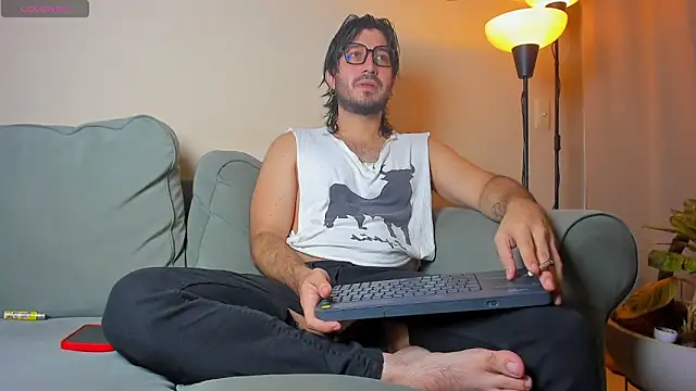 Ackerman Eren  online show from 09.29.25