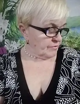 VioletSweet566 online show from 12.05.24