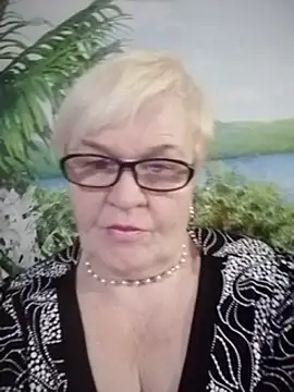 VioletSweet566 online show from 12.12.24