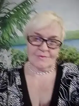 VioletSweet566 online show from 12.12.24