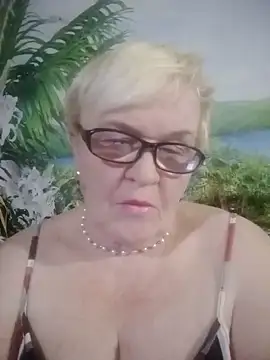 VioletSweet566 online show from 12.15.24