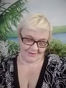 VioletSweet566 online show from 01.20.25