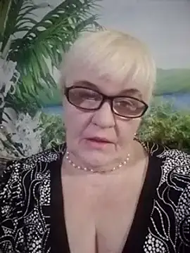 VioletSweet566 online show from 02.02.25