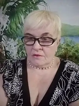 VioletSweet566 online show from 02.05.25