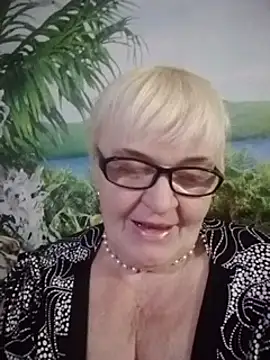 VioletSweet566 online show from 02.05.25