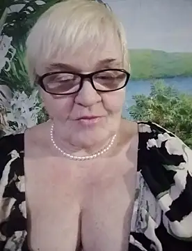 VioletSweet566 online show from 02.22.25