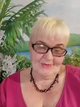 VioletSweet566 online show from 03.19.25