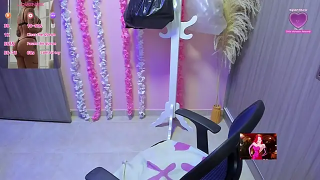Snapshot of KAROL_MILF chatting on 07.25.26 KAROL MILF online show from 07.25.26