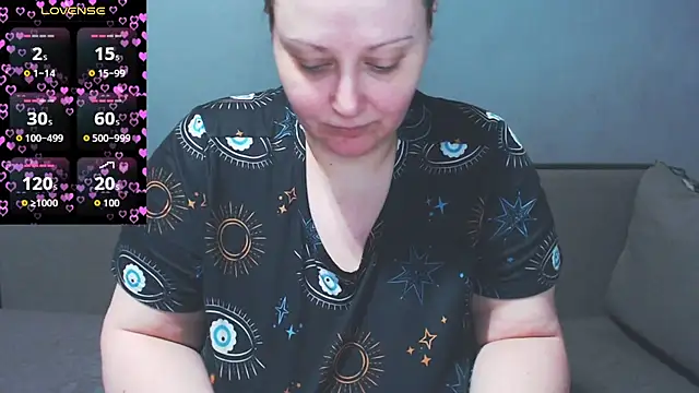 Snapshot of anna_claire chatting on 05.04.26 anna claire online show from 05.04.26