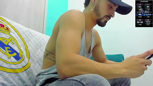 Snapshot of MAXIMUS_MASTE3 chatting on 01.09.25 MAXIMUS MASTE3 online show from 01.09.25