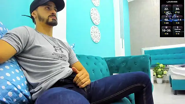 Snapshot of MAXIMUS_MASTE3 chatting on 01.11.25 MAXIMUS MASTE3 online show from 01.11.25