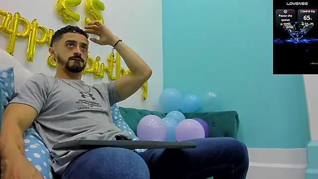 Snapshot of MAXIMUS_MASTE3 chatting on 01.13.25 MAXIMUS MASTE3 online show from 01.13.25