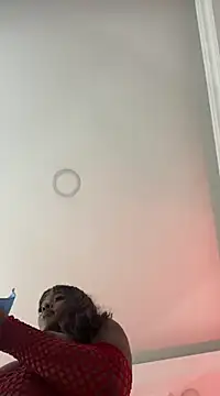 Snapshot of SarahBrunet chatting on 03.14.25 SarahBrunet online show from 03.14.25