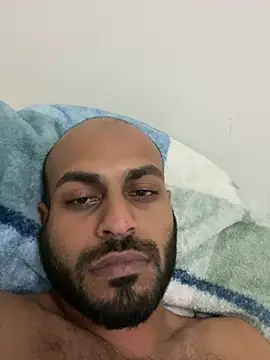 Snapshot of islandvybee55 chatting on 12.29.24 islandvybee55 online show from 12.29.24