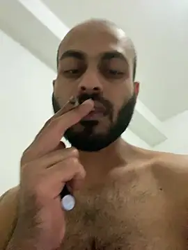 Snapshot of islandvybee55 chatting on 01.04.25 islandvybee55 online show from 01.04.25