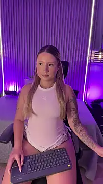 MiaPetit  online show from 02.24.26