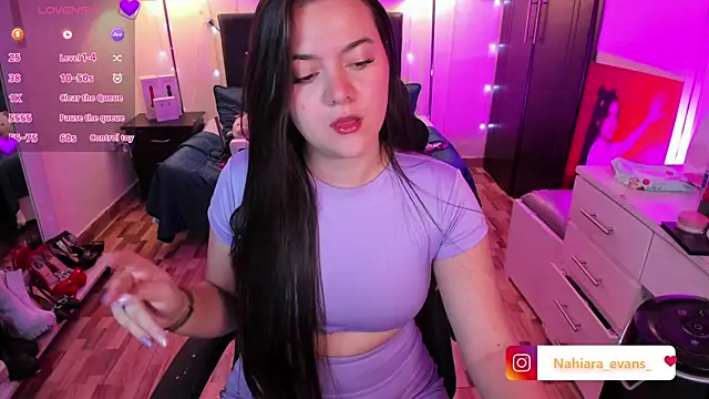 Snapshot of NahiaraEvans_ chatting on 01.18.26 NahiaraEvans online show from 01.18.26