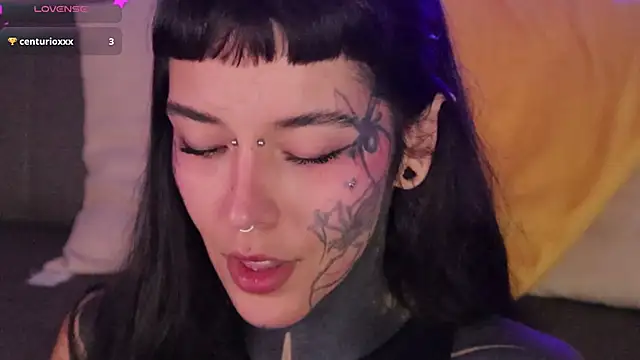 Snapshot of FairyFlexxxx chatting on 02.04.26 FairyFlexxxx online show from 02.04.26