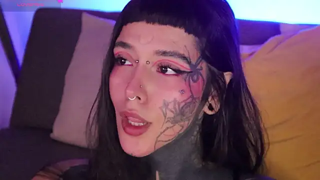 Snapshot of FairyFlexxxx chatting on 02.25.26 FairyFlexxxx online show from 02.25.26