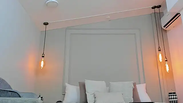 Dominick star online show from 02.11.25