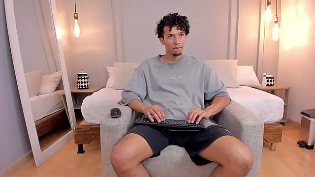 Dominick star online show from 11.03.25