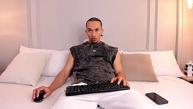 Dominick star online show from 11.12.25