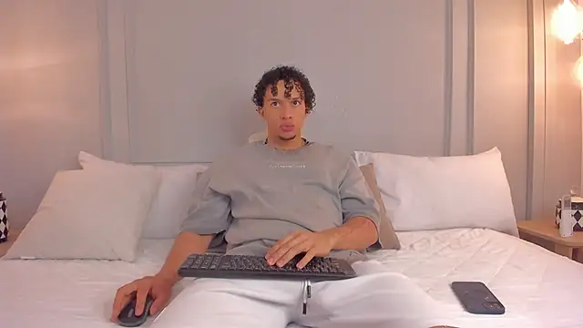 Dominick star online show from 12.02.25