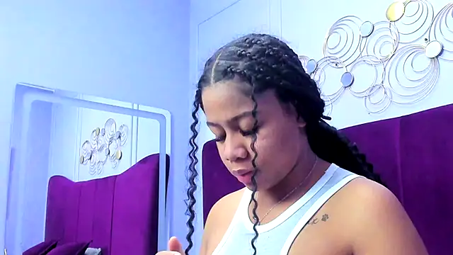 Sofi Fox  online show from 09.16.25