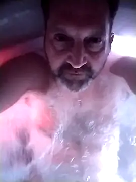 Snapshot of Vernalot_76 chatting on 01.12.25 Vernalot 76 online show from 01.12.25