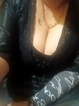 Snapshot of MONA_DARLING31 chatting on 02.17.25 MONA DARLING31 online show from 02.17.25