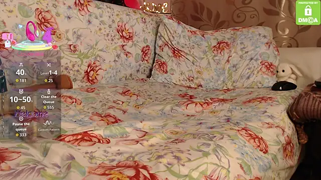  M i a    online show from 10.20.25