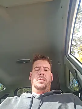 Titanhoott online show from 10.30.25